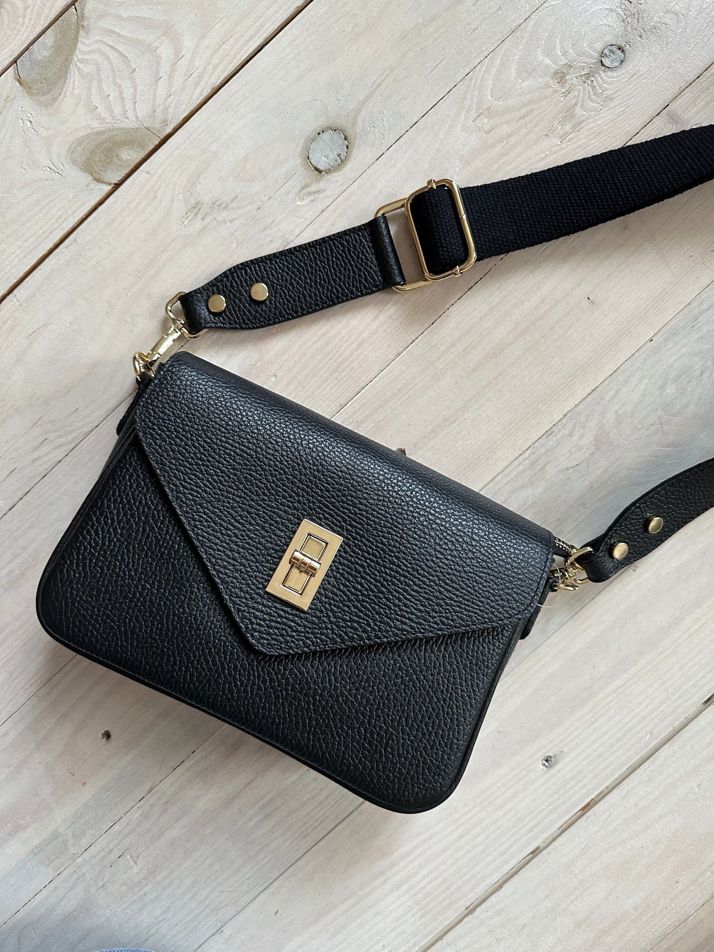 LEATHER HAND BAG