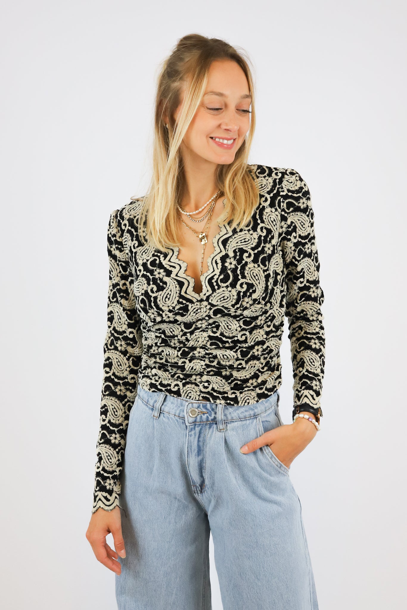 PAISLEY LONGSHIRT BLACK/BEIGE