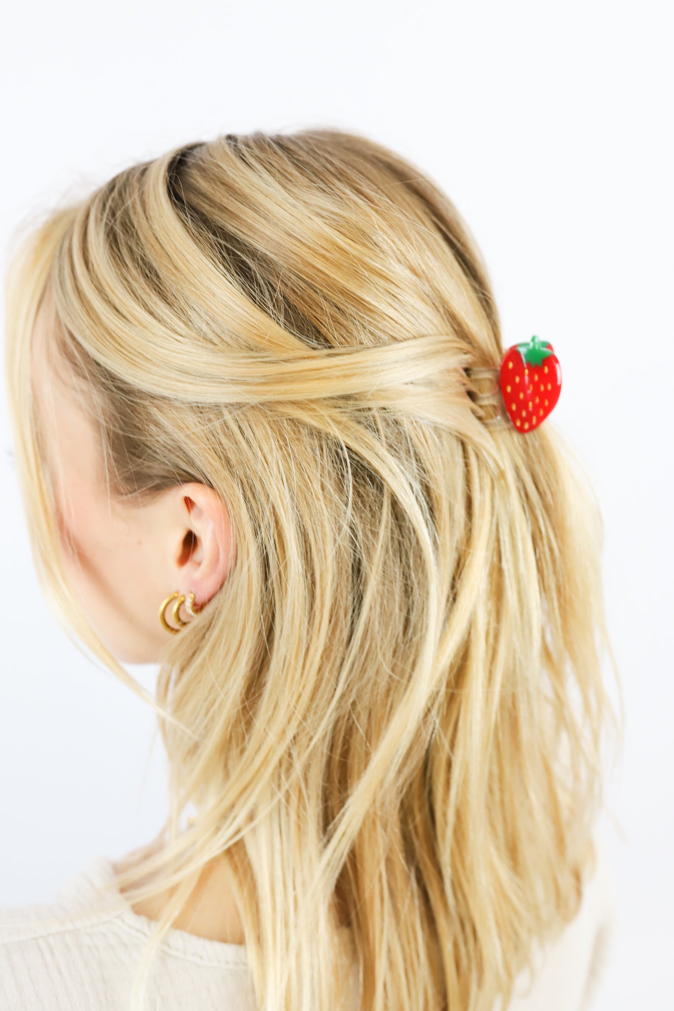 SWEET STRAWBERRY HAIRCLIP