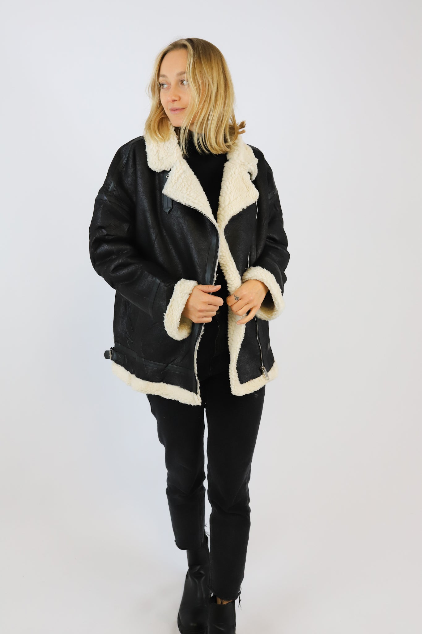 VEGAN TEDDY JACKET BLACK