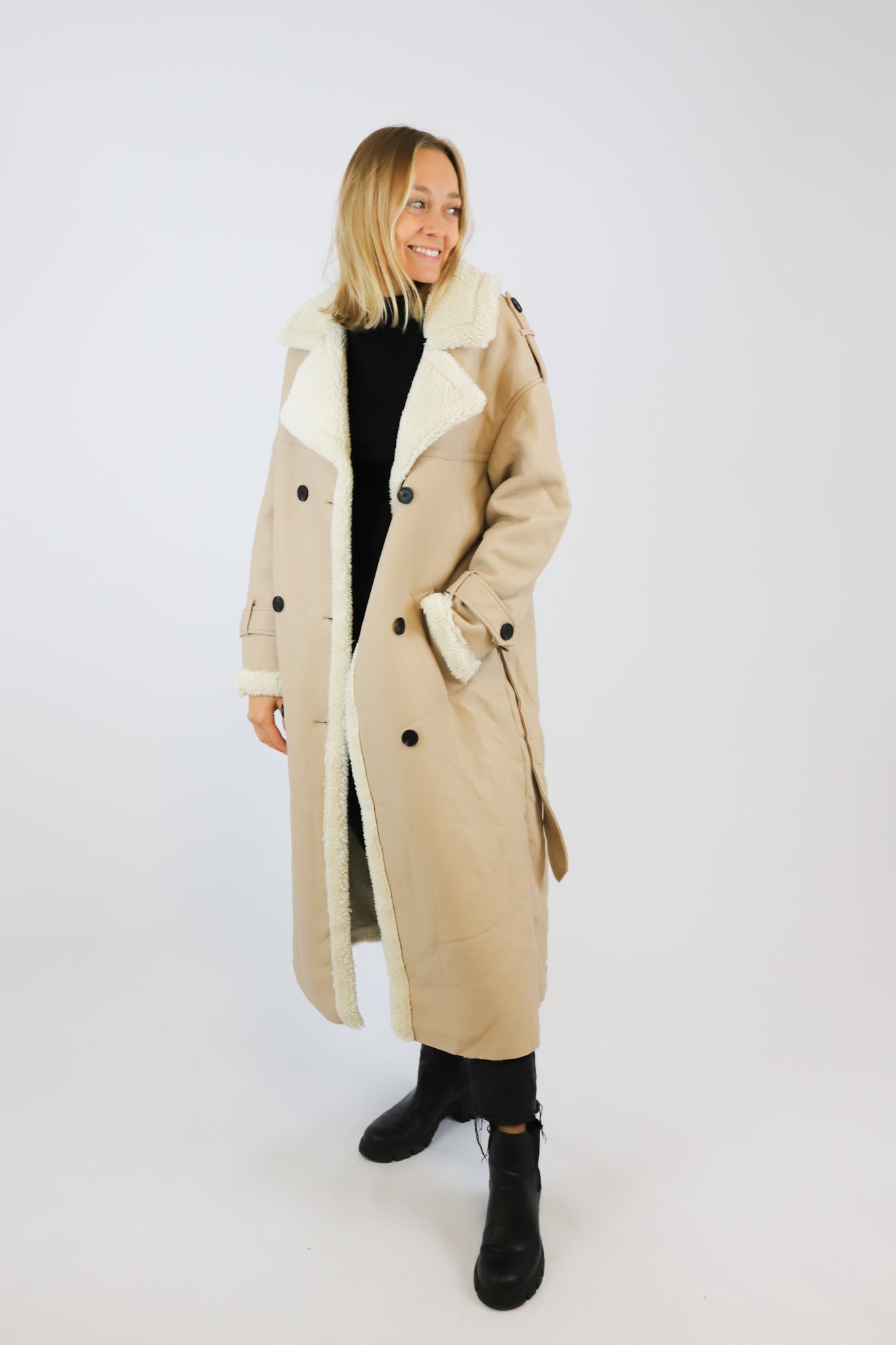 VEGAN TEDDY COAT BEIGE