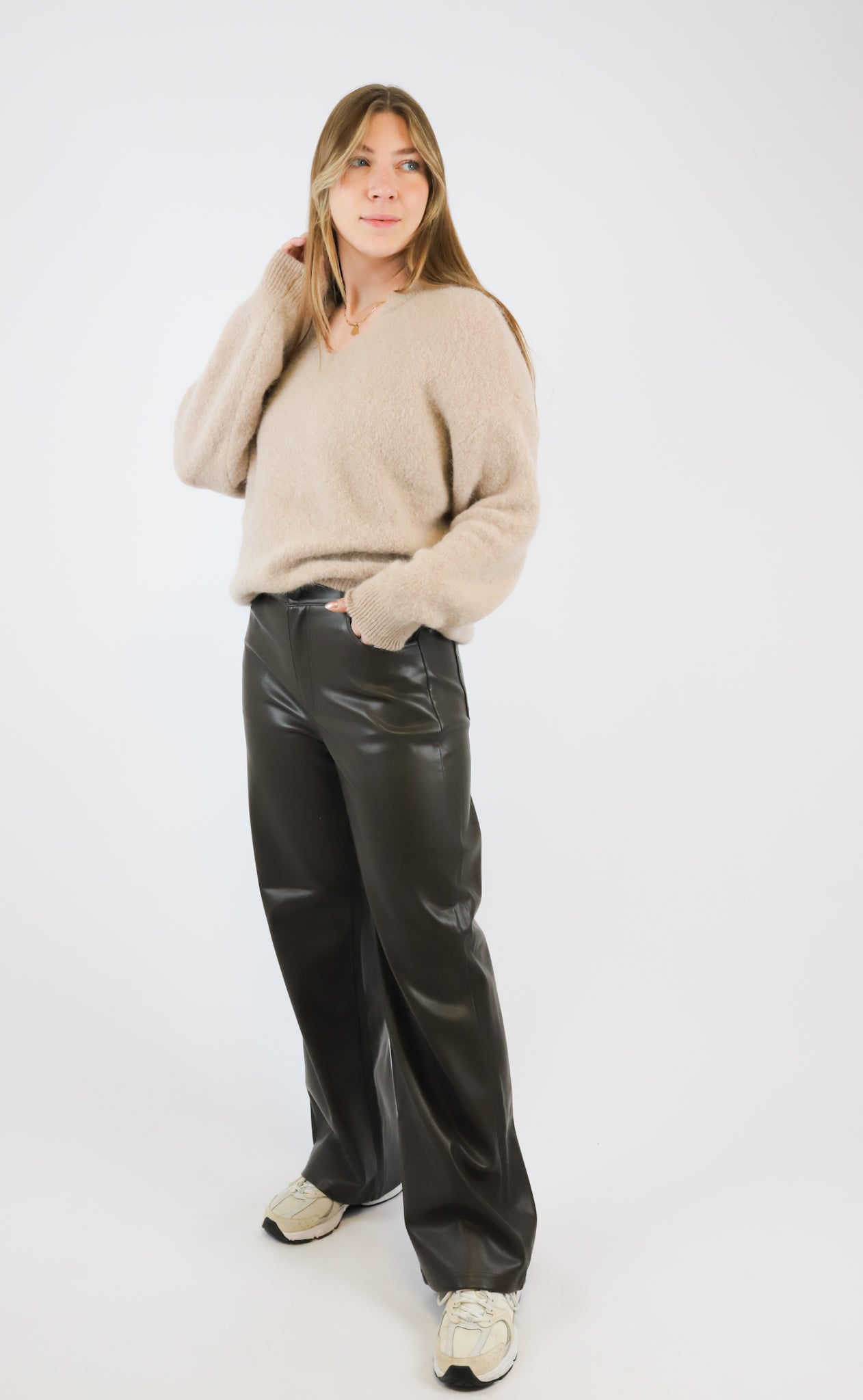 STRAIGHT LEATHER TROUSERS BROWN