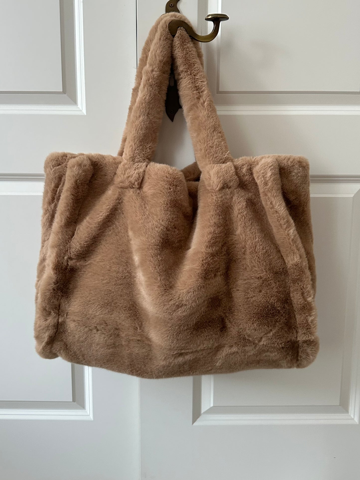 FAUX FUR SHOPPER LIGHTBROWN