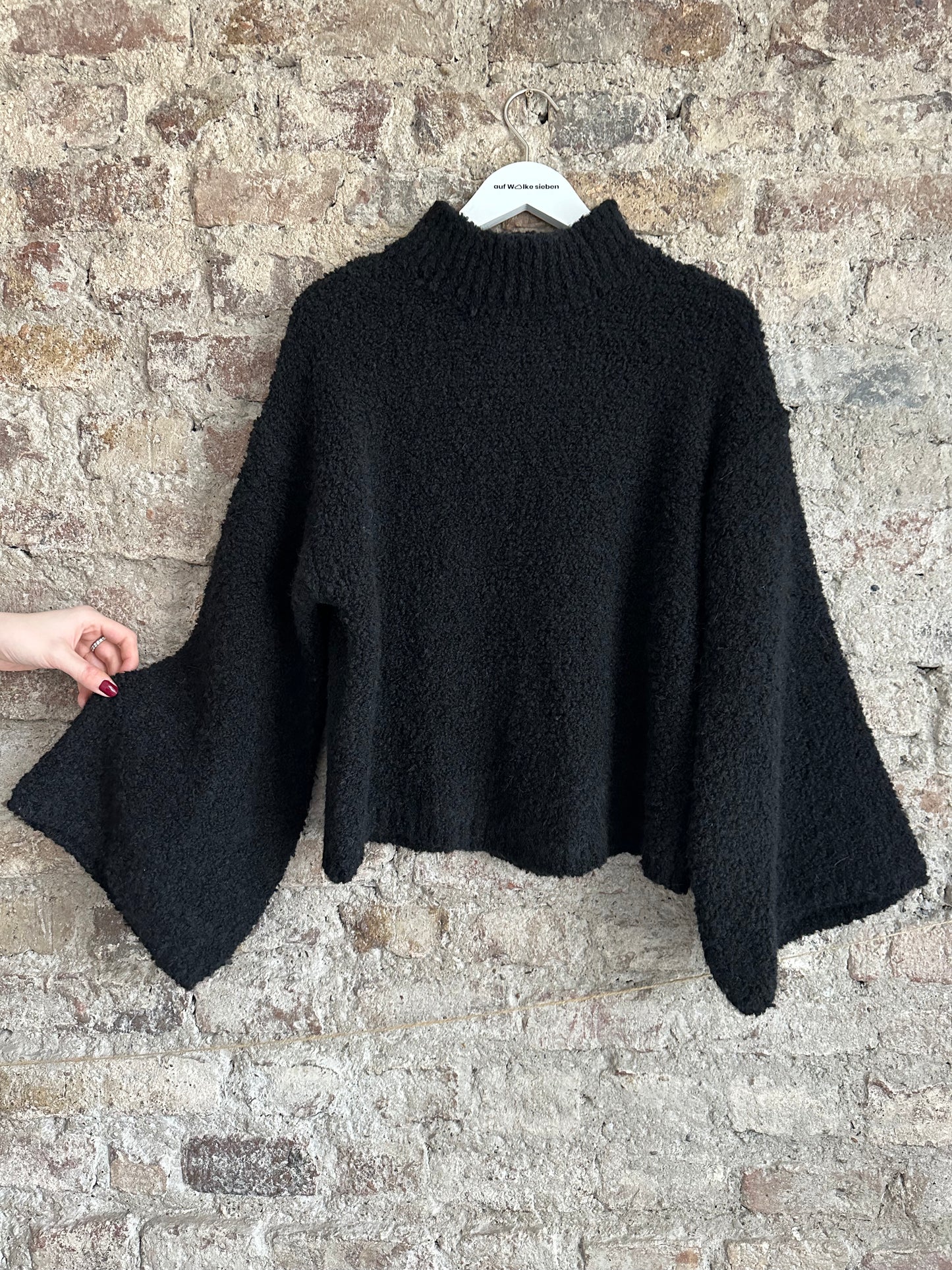 COZY TEXTURE PULLOVER BLACK