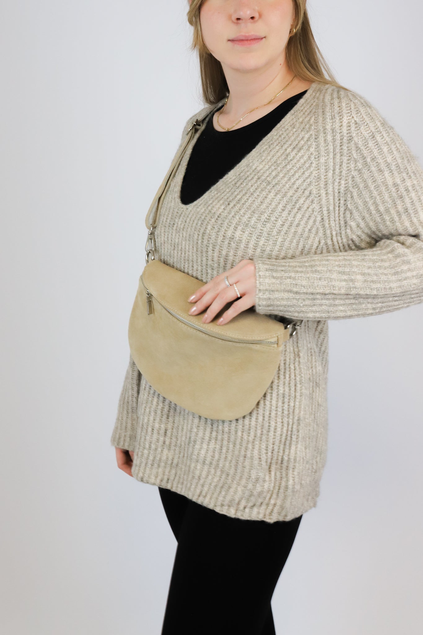 SADIA SUEDE BAG BEIGE