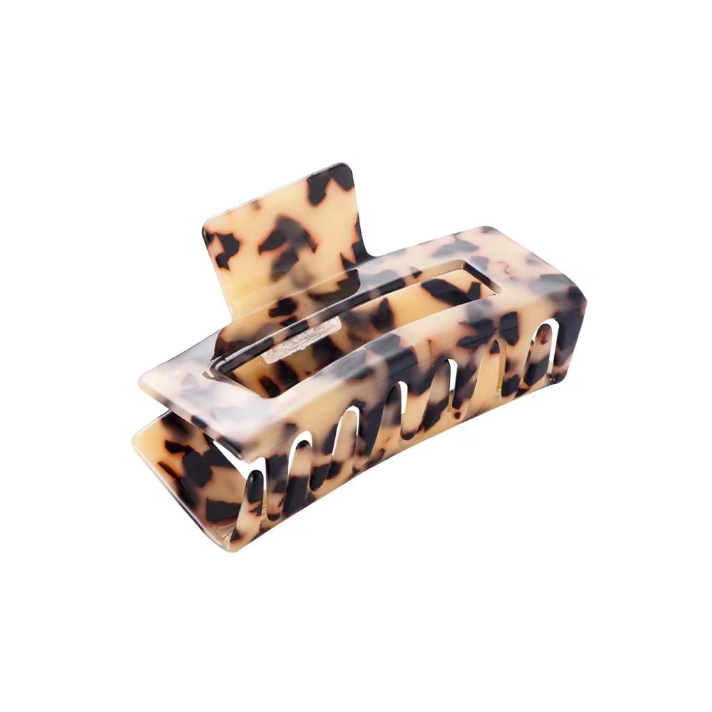 SCARLET HAIRCLIP LEO