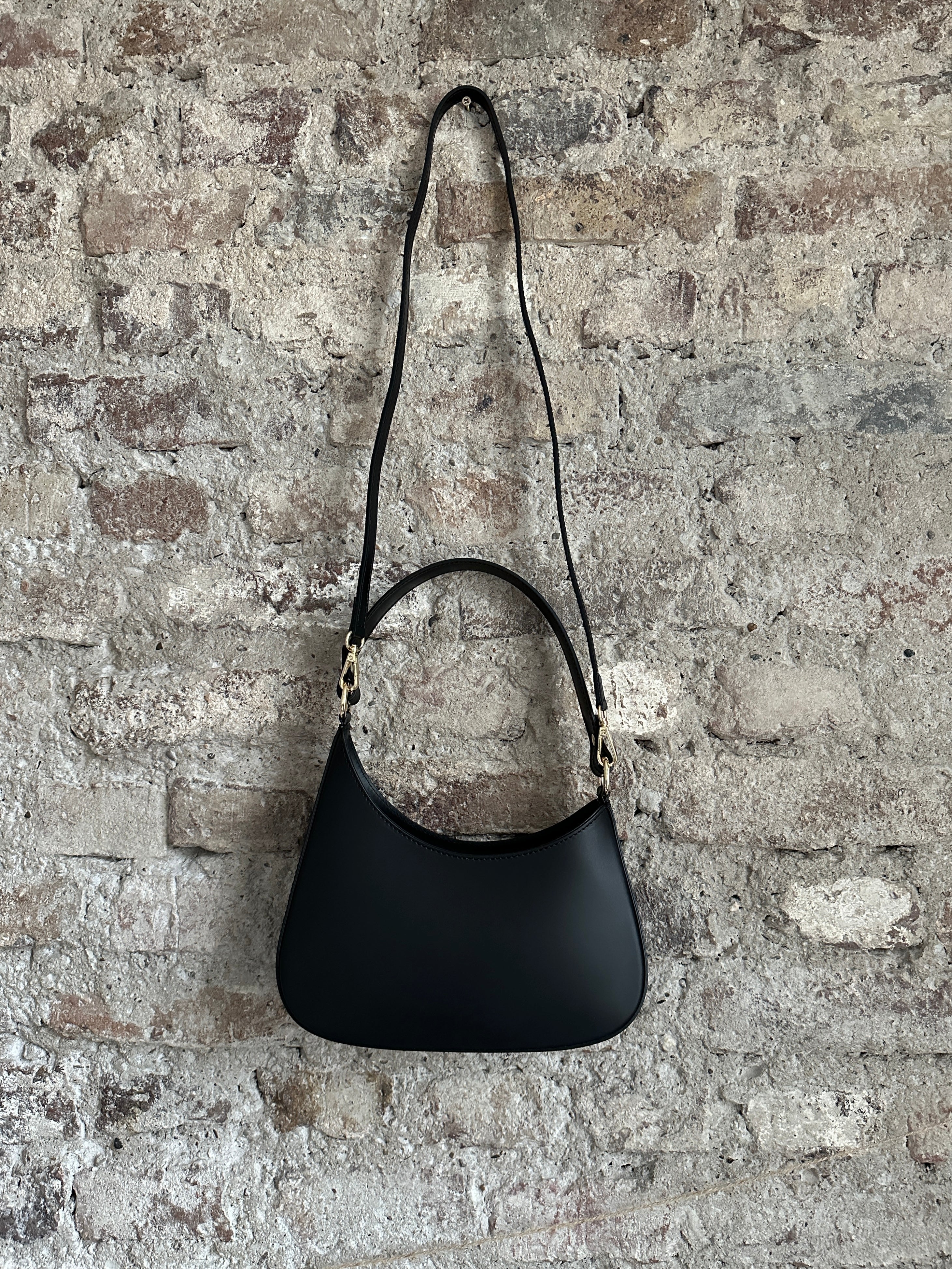 HALF MOON BAG BLACK aufwolkesieben