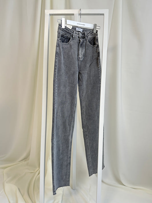 EXTRA LONG STRAIGHT JEANS GREY