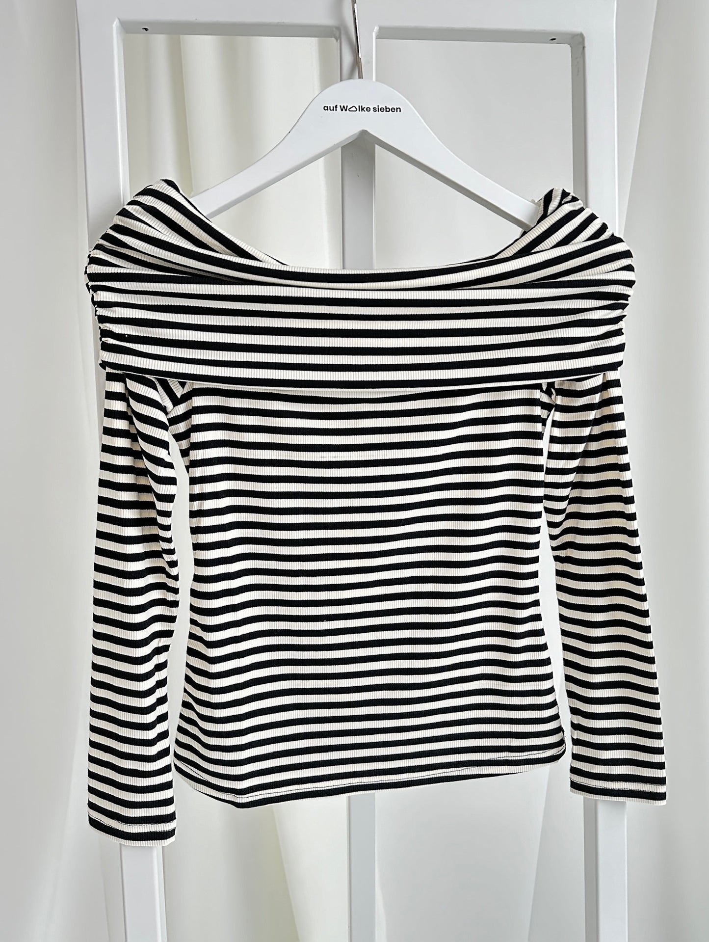 SHIRT OFF-SHOULDER STRIPES