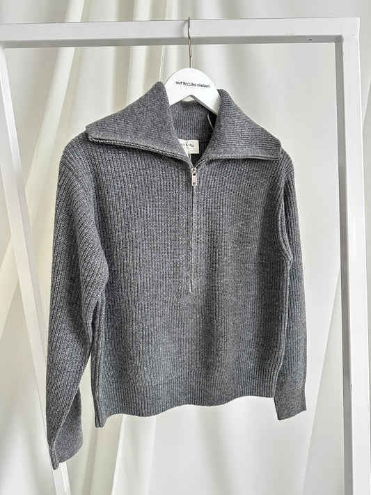 PULLOVER NAIKI GRIS