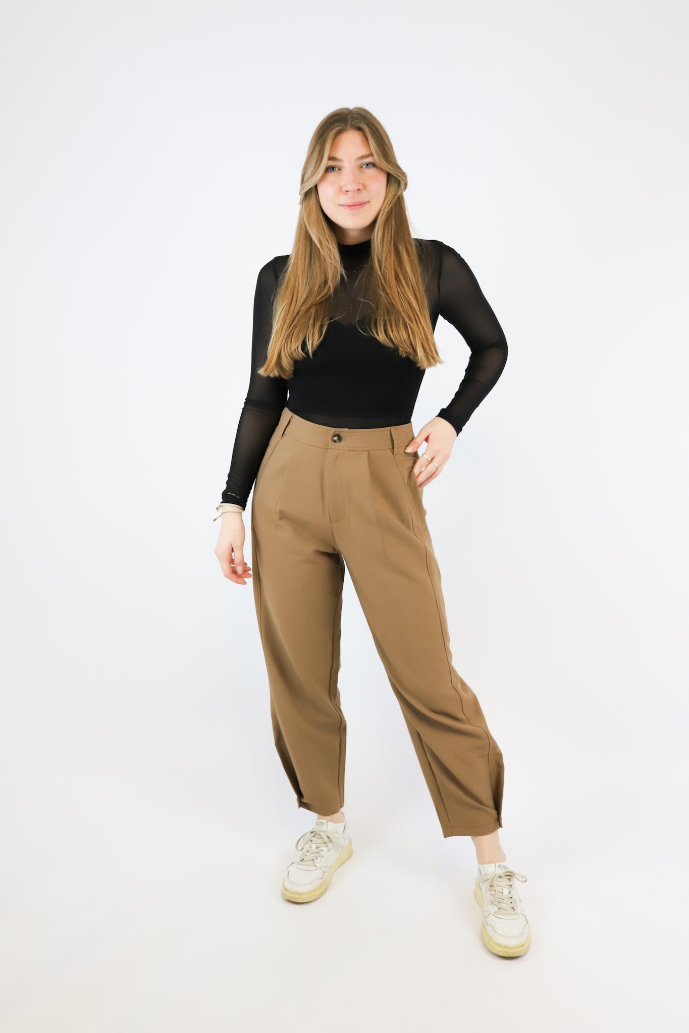 CARROT-FIT TROUSERS BROWN